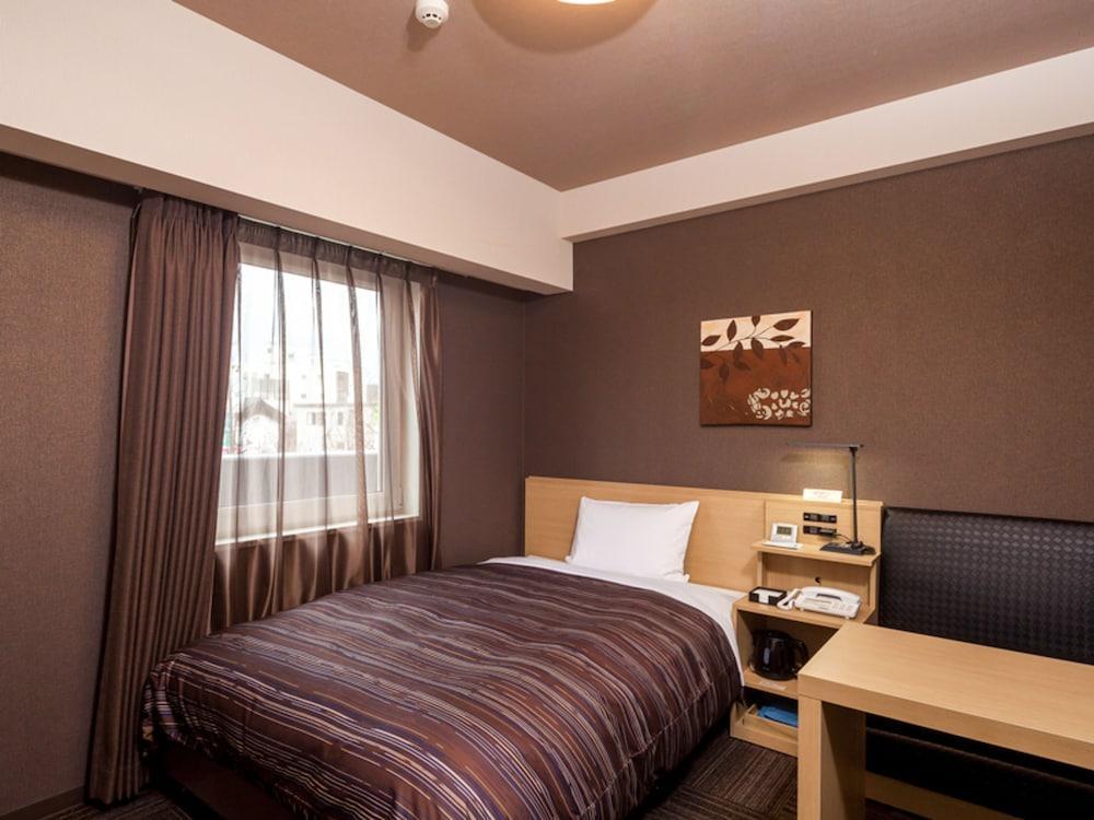 Toyoko Inn Higashi-Hiroshima Saijo Ekimae Exteriör bild
