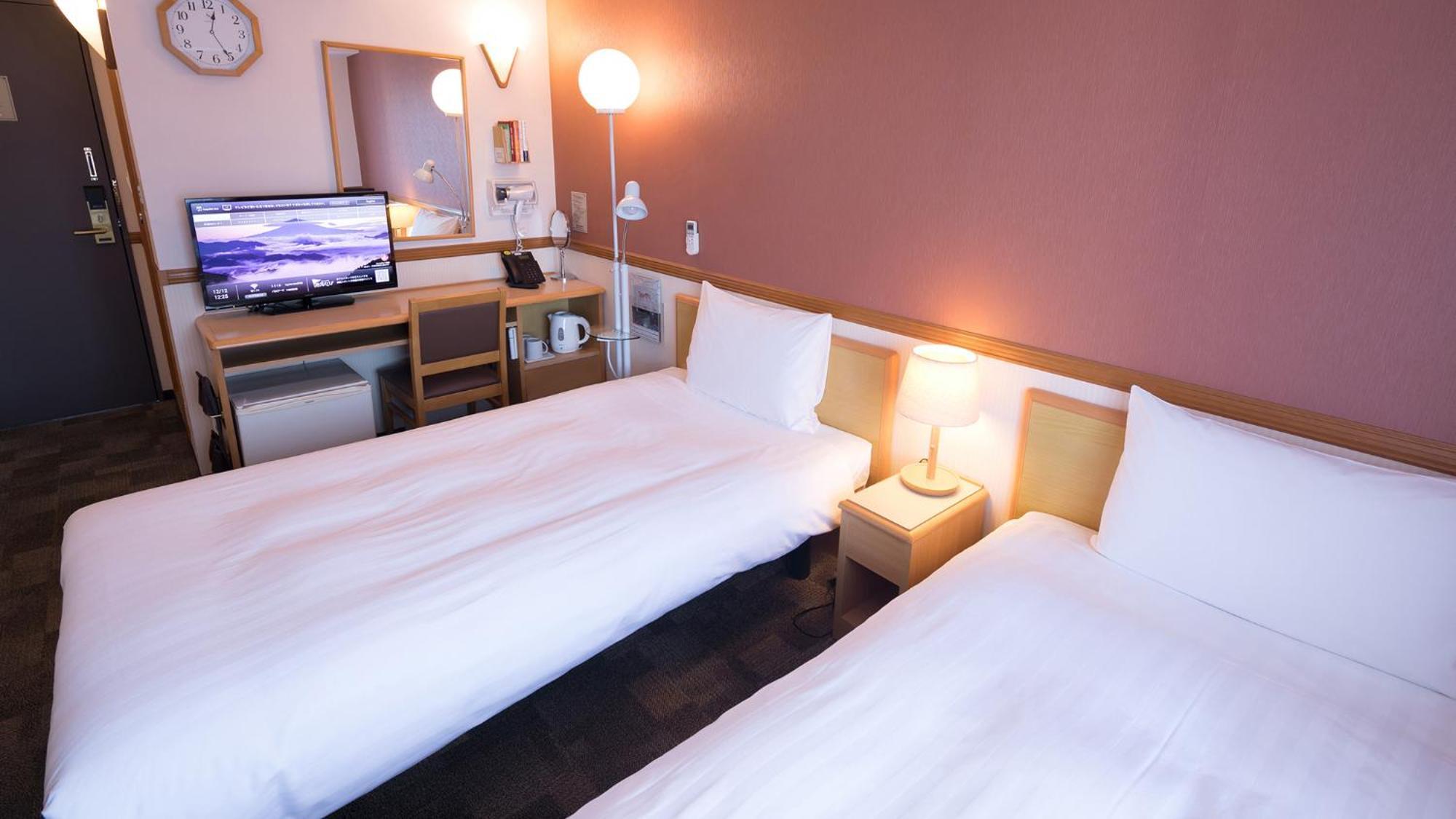 Toyoko Inn Higashi-Hiroshima Saijo Ekimae Rum bild