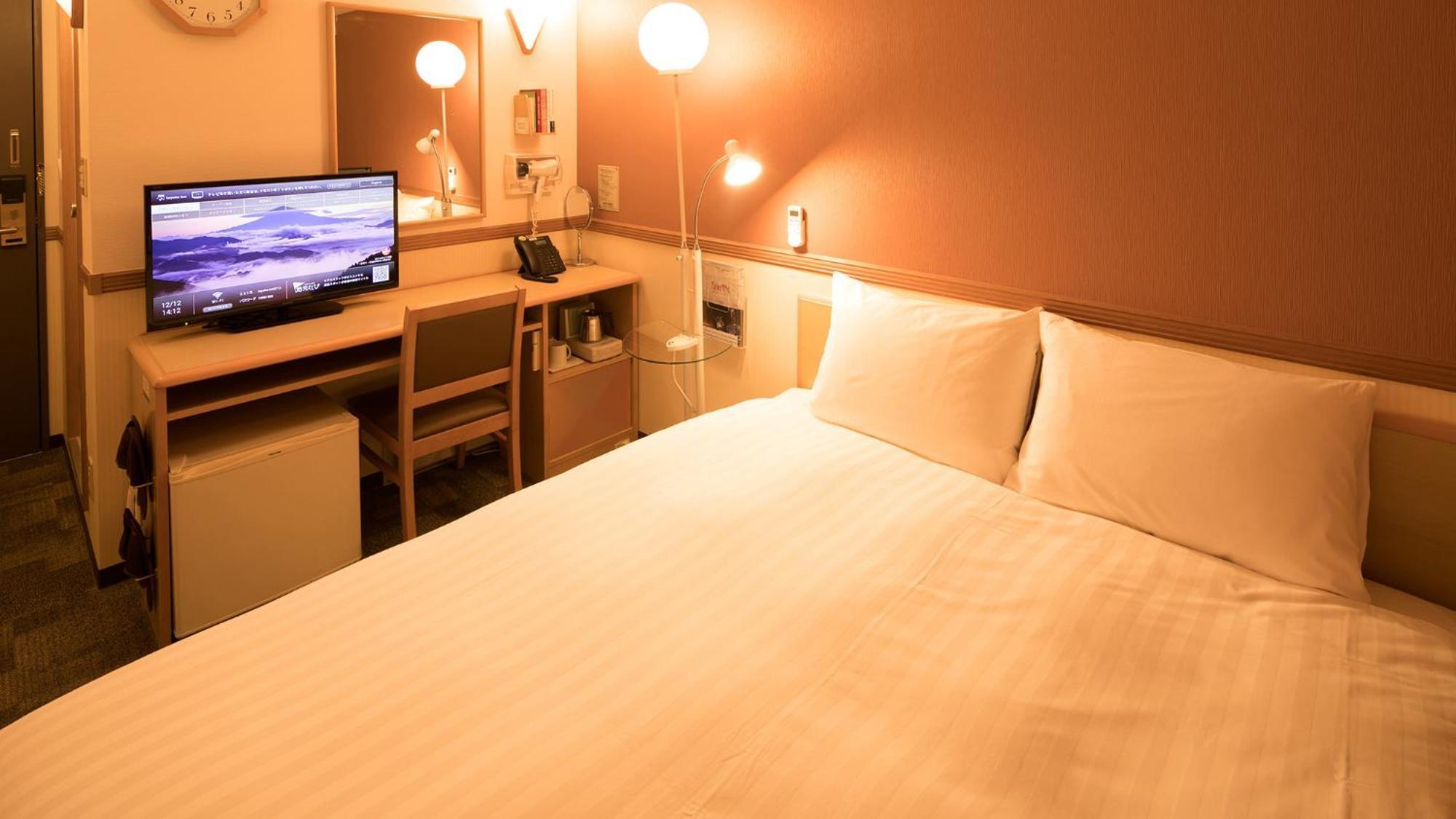 Toyoko Inn Higashi-Hiroshima Saijo Ekimae Rum bild
